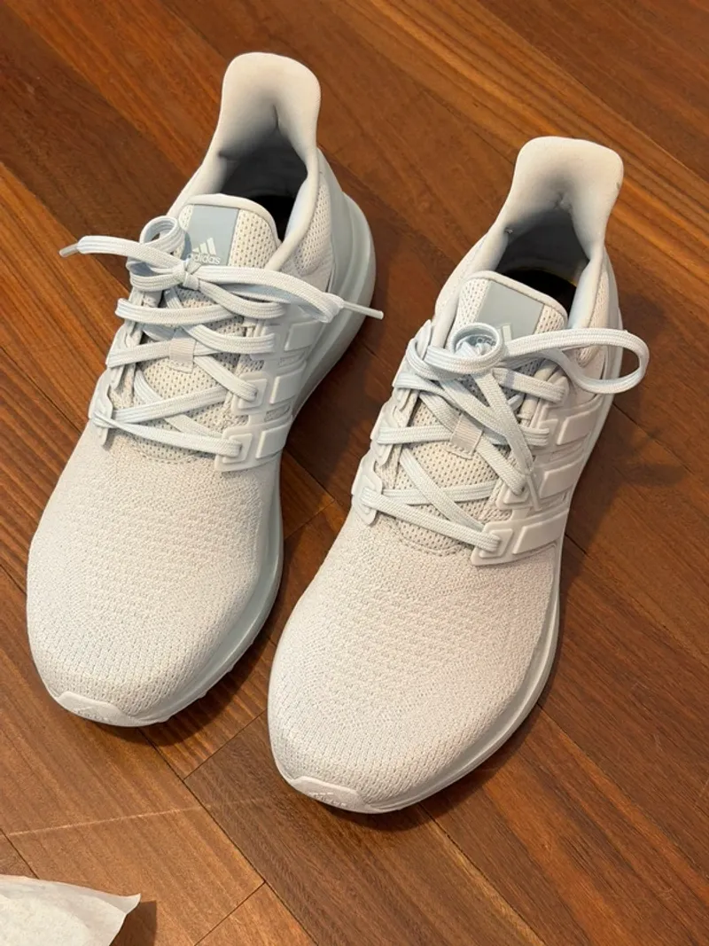 Gebrauchtes Adidas UBounce DNA Running Shoes