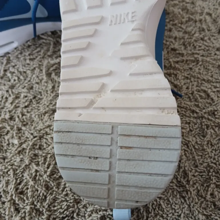 Used Nike Air Max Thea bike — image 9 of 10