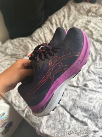 Used Asics Gel-Kayano 29 bike — image 1 of 3