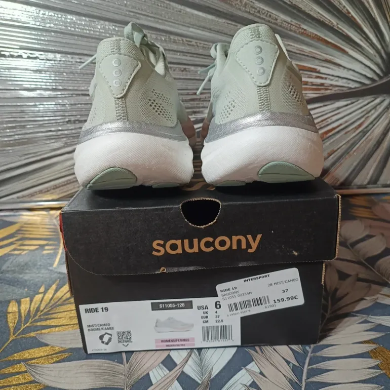 Used Saucony Ride 19 bike — image 8 of 11