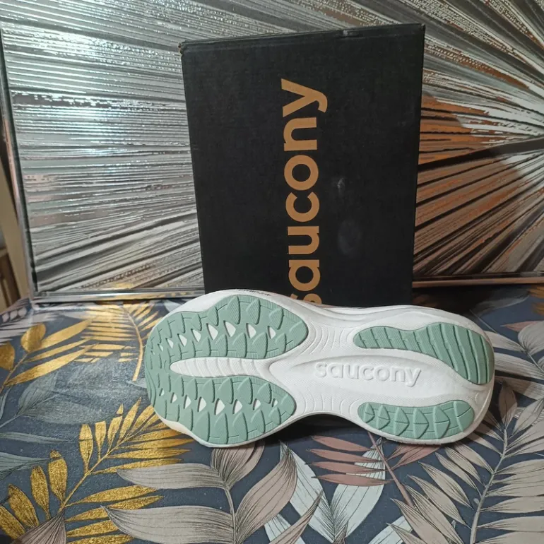 Used Saucony Ride 19 bike — image 5 of 11