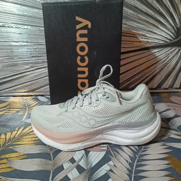 Used Saucony Ride 19 bike — image 1 of 11
