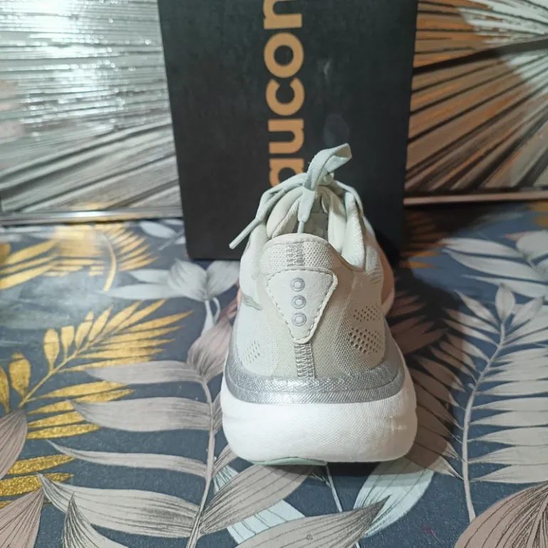 Used Saucony Ride 19 bike — image 4 of 11