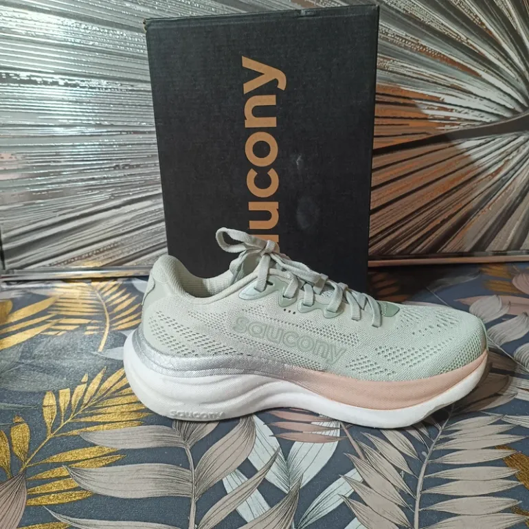 Used Saucony Ride 19 bike — image 3 of 11