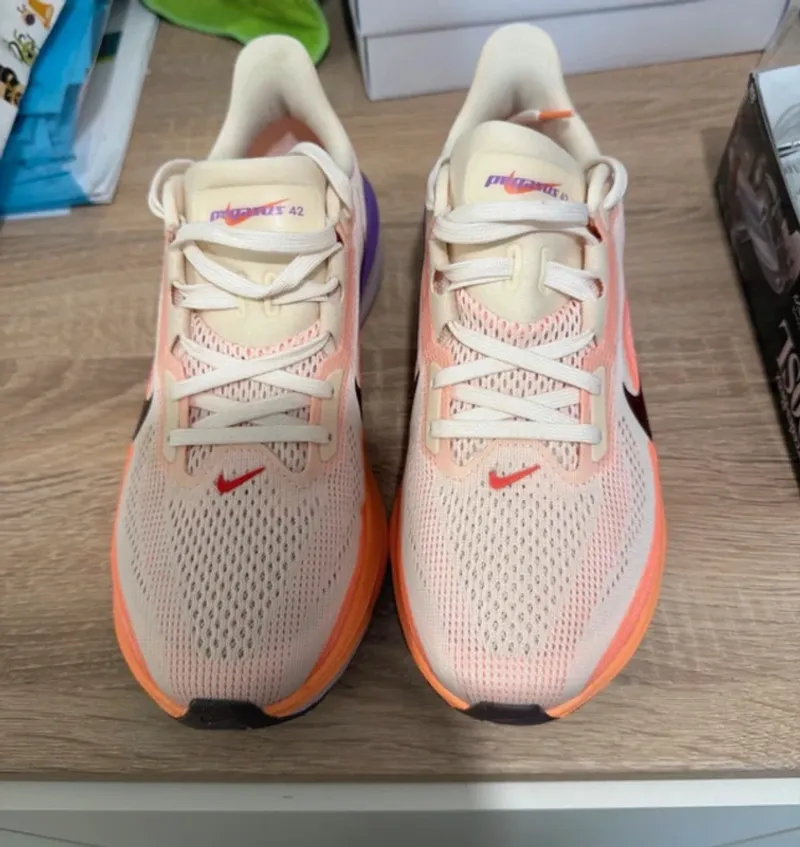 Brugt Pegasus 42 Running Shoes