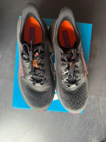Used Hoka Mach 6 bike — image 3 of 4