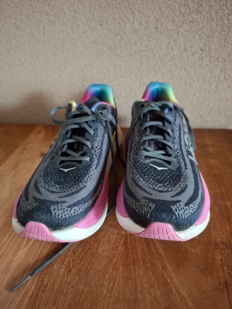 Used Hoka Mach X bike — image 3 of 10