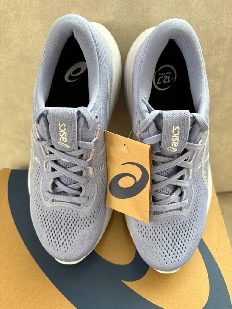 Used Asics Cumulus 28 bike — image 2 of 5