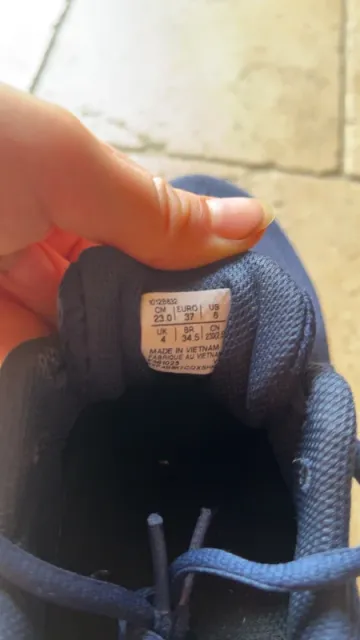 Used Asics Running Shoes bike — image 5 of 5