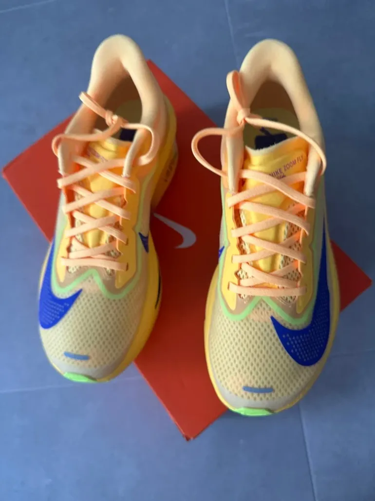 Used Nike Zoom Fly 6 bike — image 3 of 7
