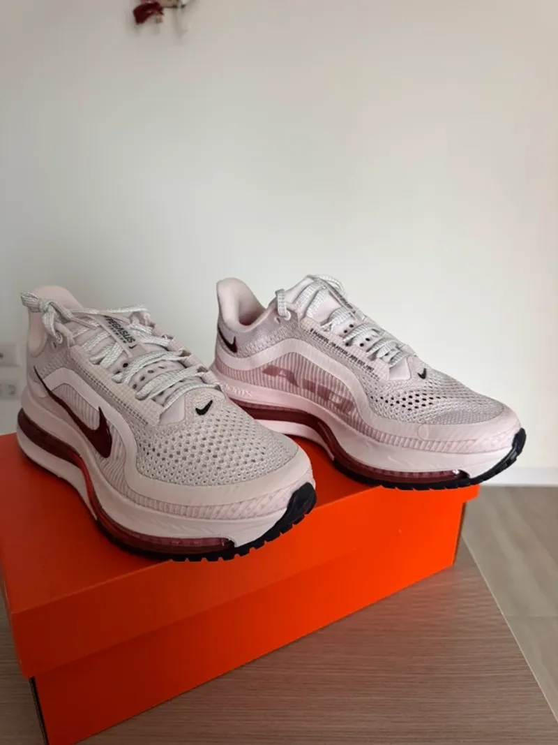 Used Pegasus Premium Running Shoes