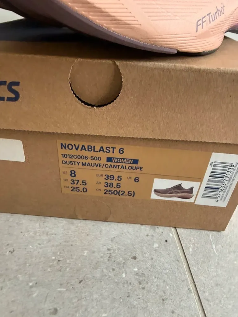 Brugt Asics Novablast 6 bike — billede 2 af 5
