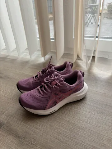 Used Asics GEL-CONTEND 9 bike — image 1 of 3