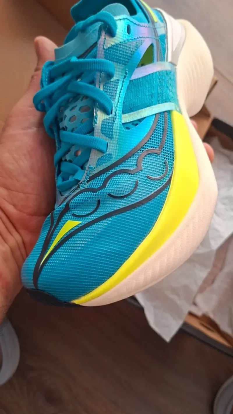 Used Saucony Endorphin Elite Running Shoes