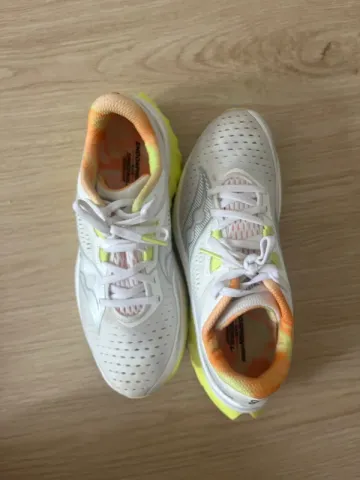 Used Saucony Endorphin Speed 4 bike — image 3 of 7