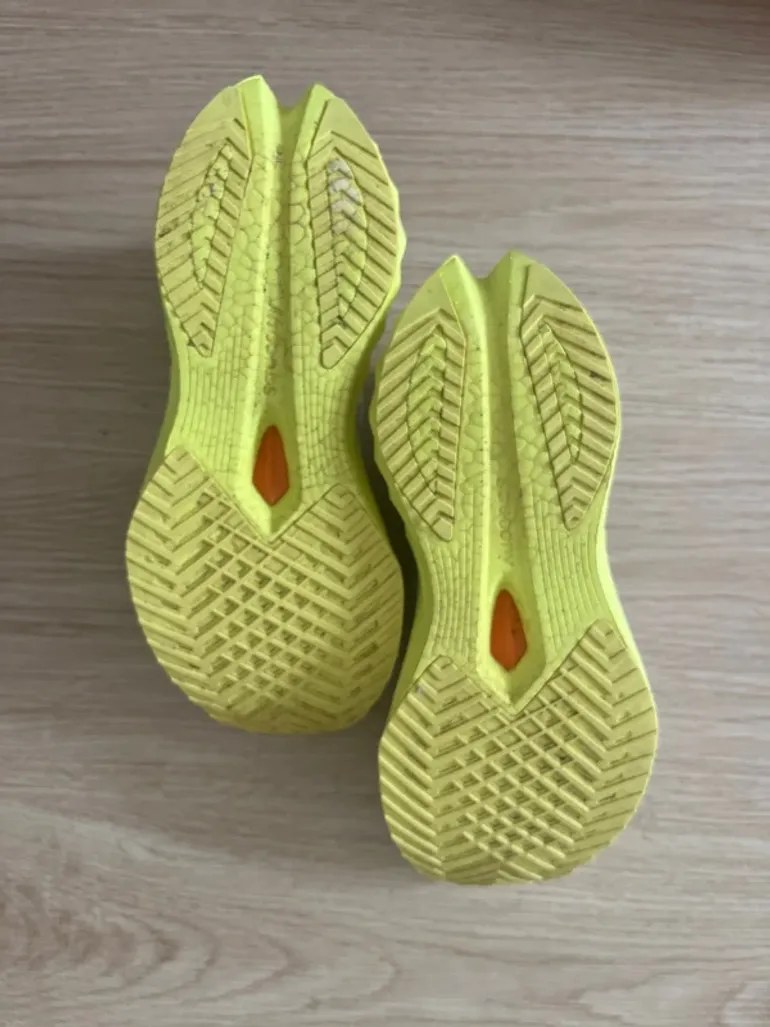 Used Saucony Endorphin Speed 4 bike — image 4 of 7