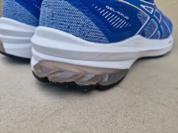 Used Asics Gel Kinjo bike — image 4 of 7