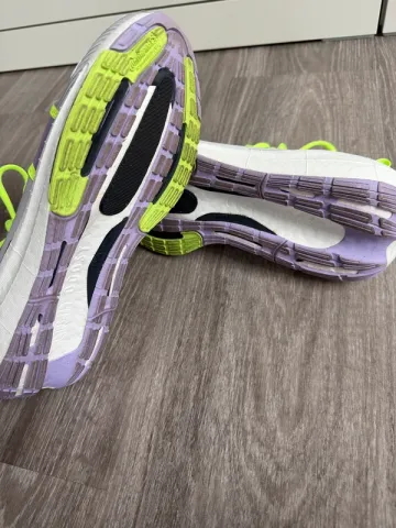 Used Adidas x Stella McCartney bike — image 3 of 4