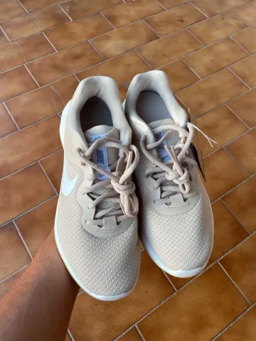 Used Nike Revolution 6 NN bike — image 3 of 10