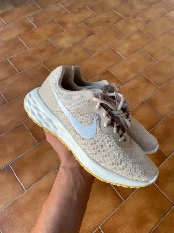 Used Nike Revolution 6 NN bike — image 1 of 10