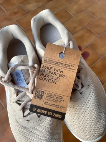 Used Nike Revolution 6 NN bike — image 6 of 10