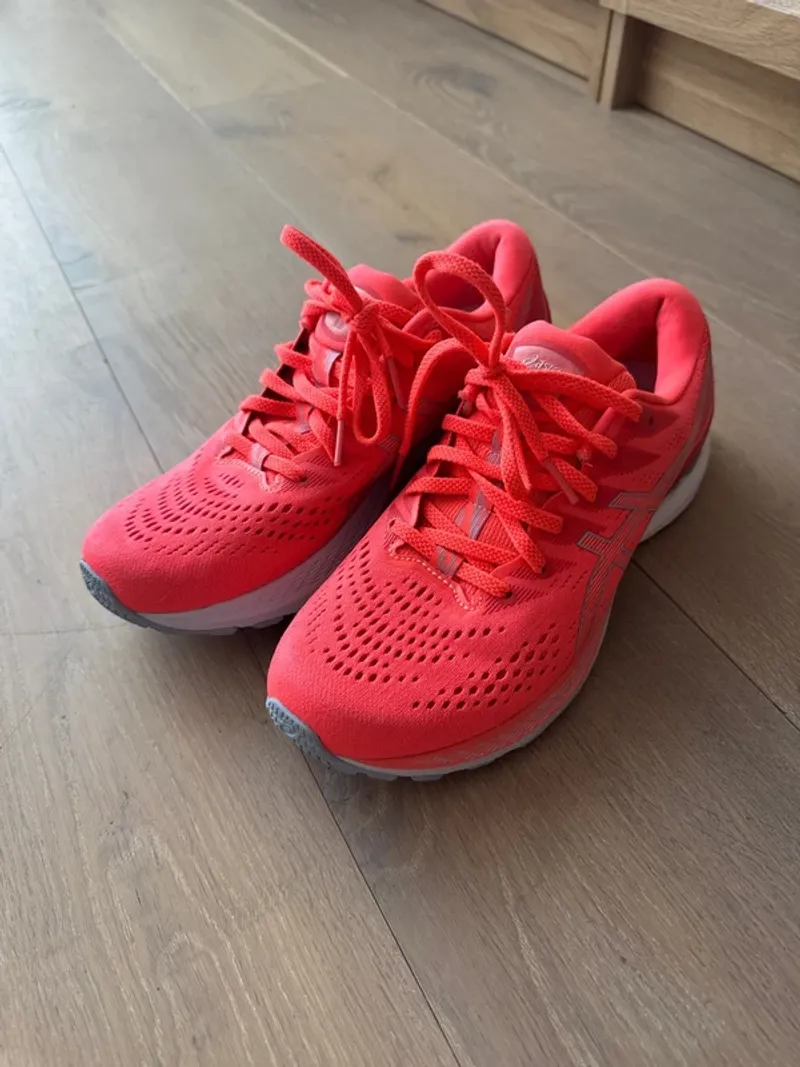 Asics Gel-Kayano 28 Running Shoes d'occasion