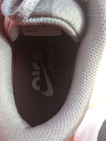 Used Nike Air Winflo 10 bike — image 7 of 7