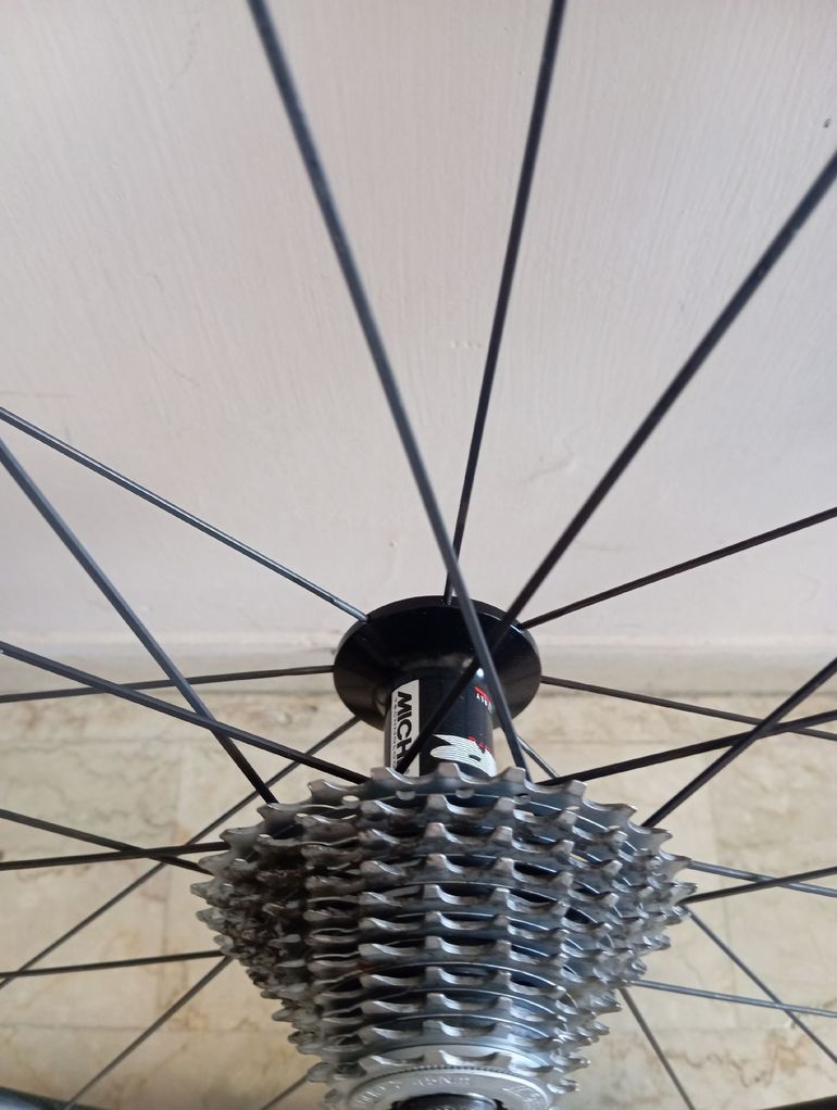 Miche Carbon Wheels bike usato — immagine 4 di 8