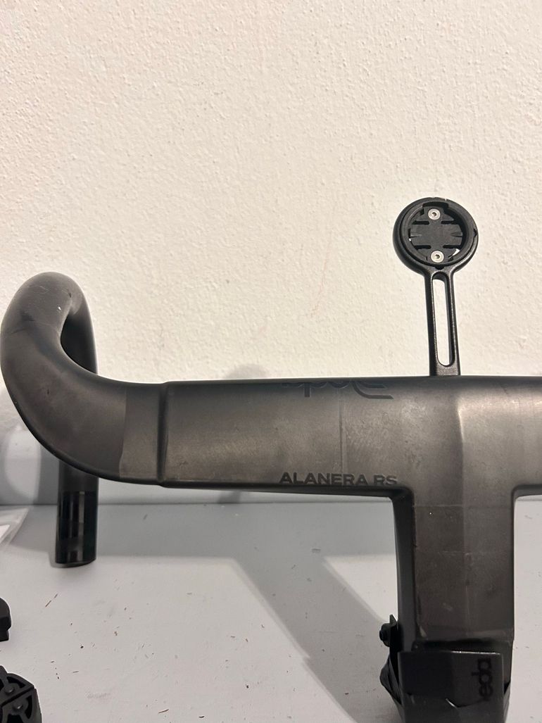 Used Deda Ala Nera Handlebar 2025 bike — image 2 of 11