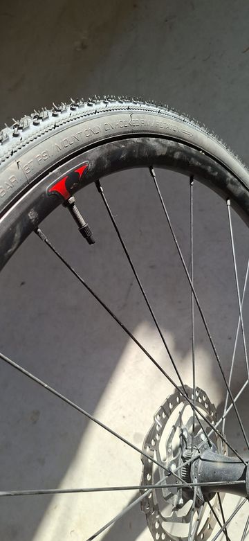 Použité Specialized roval bike — obrázek 2 z 8