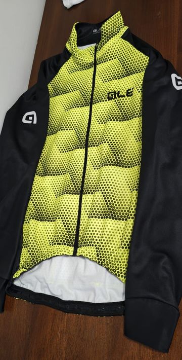 Ale cycling Winter Jacket bike usato — immagine 1 di 3