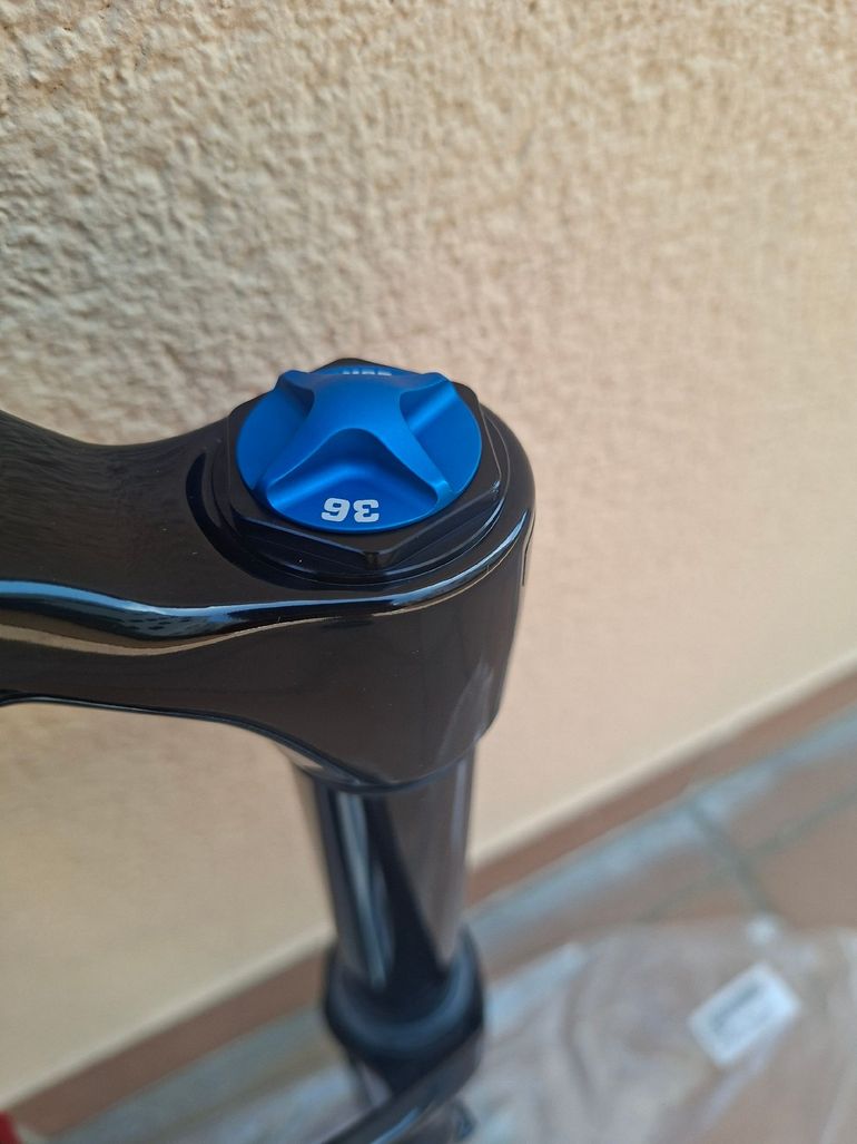 Tweedehands Fox 36 Performance Elite GRIP 2 Fork bike — afbeelding 5 van 6