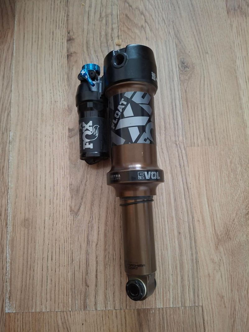 Tweedehands Fox OX Float X Factory Trunnion 2-Pos Kashima, 205x62.5 mm 2026 Rear Suspension