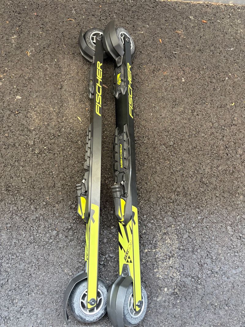 Used Fischer RC5 Skate Rollerski 2025 Skiing & Skitouring