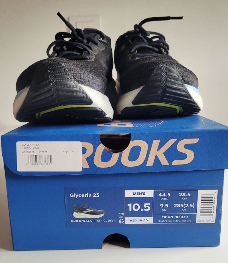 Używany Brooks Glycerin 23 2026 Running Shoes