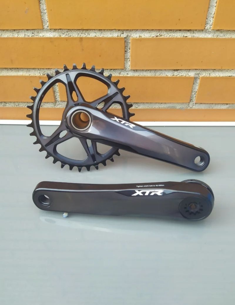 Shimano XTR FC-M9100 36T Drivetrain & Pedals usato