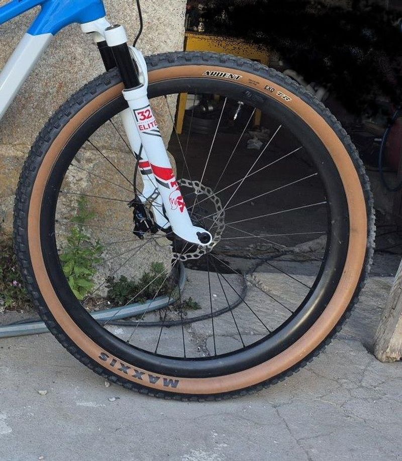 Käytetty Syncros Silverton Carbon Wheels 2021 Wheels