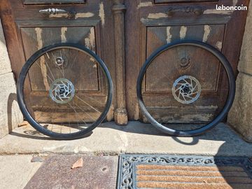 Used Syncros Silverton Carbon Wheels 2021 bike — image 2 of 2