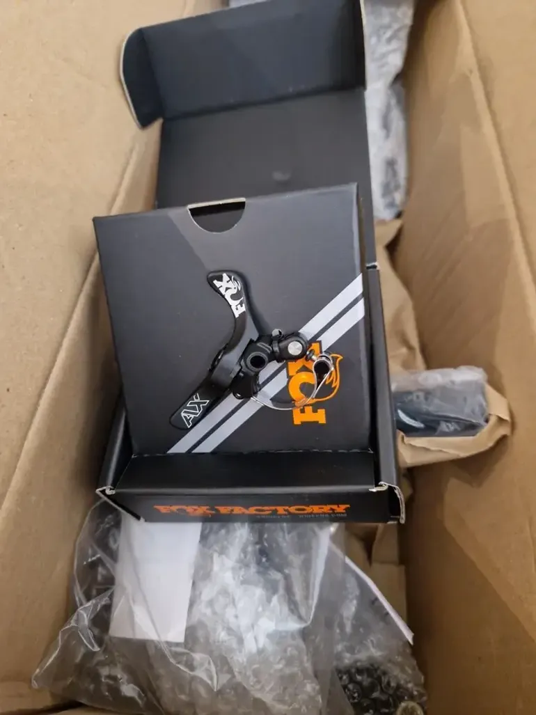 Used Fox Racing Shox Dropper Remote 2026 bike — image 5 of 9