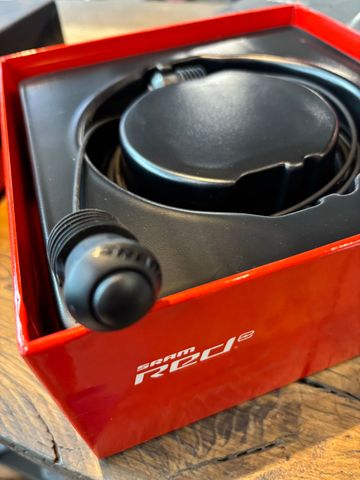 Brugt Sram Clics eTap Shifter bike — billede 2 af 4