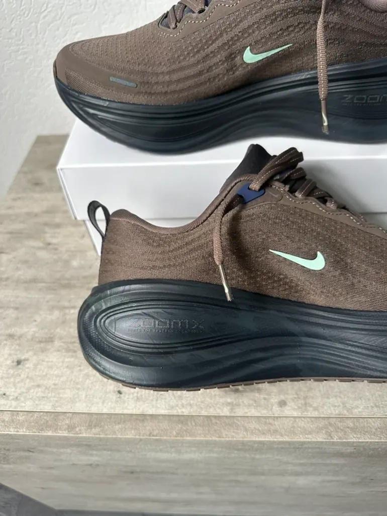 Tweedehands Nike Vomero Plus bike — afbeelding 7 van 8