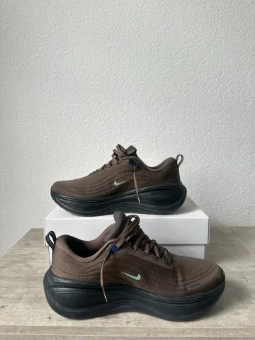 Tweedehands Nike Vomero Plus bike — afbeelding 2 van 8