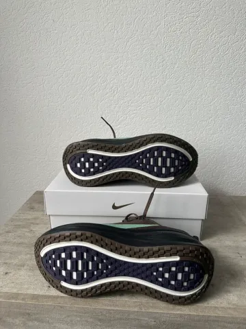 Tweedehands Nike Vomero Plus bike — afbeelding 3 van 8