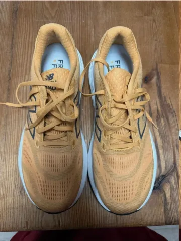 Tweedehands New Balance Fresh Foam X 880 v15 bike — afbeelding 2 van 6