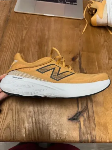 Tweedehands New Balance Fresh Foam X 880 v15 bike — afbeelding 4 van 6