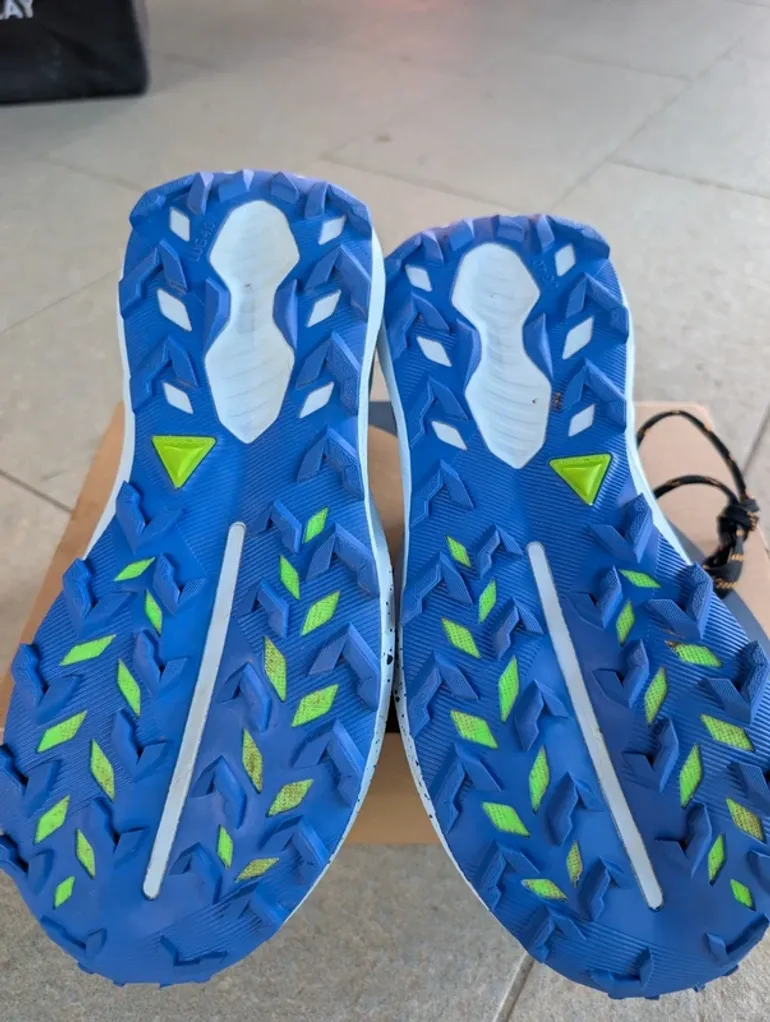 Tweedehands Asics Trabuco 14 bike — afbeelding 3 van 5