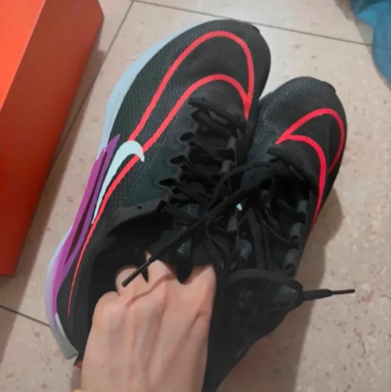 Used Nike Zoom Fly 4 bike — image 2 of 15