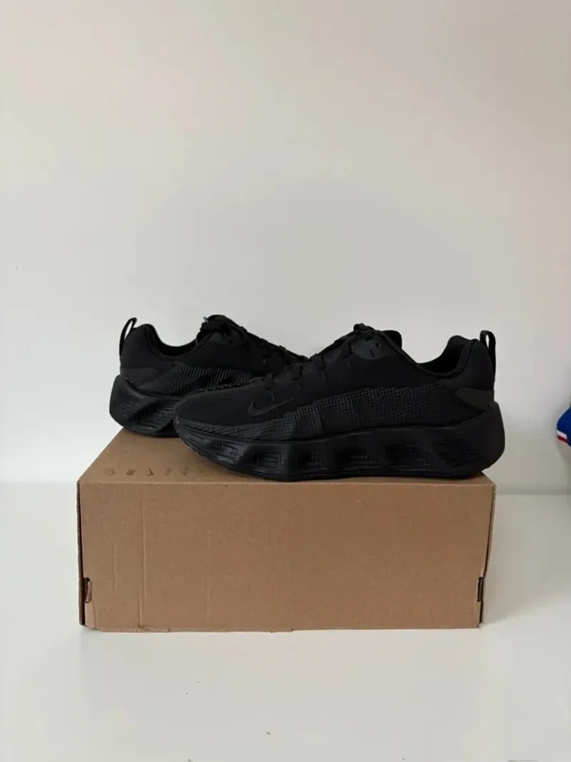 Used Nike Ava Rover Running Shoes