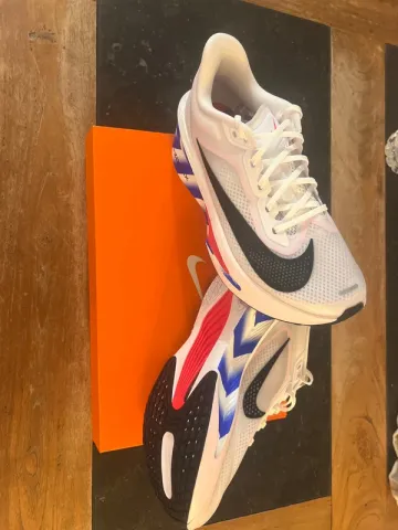 Used Nike Zoom Fly 6 bike — image 2 of 8