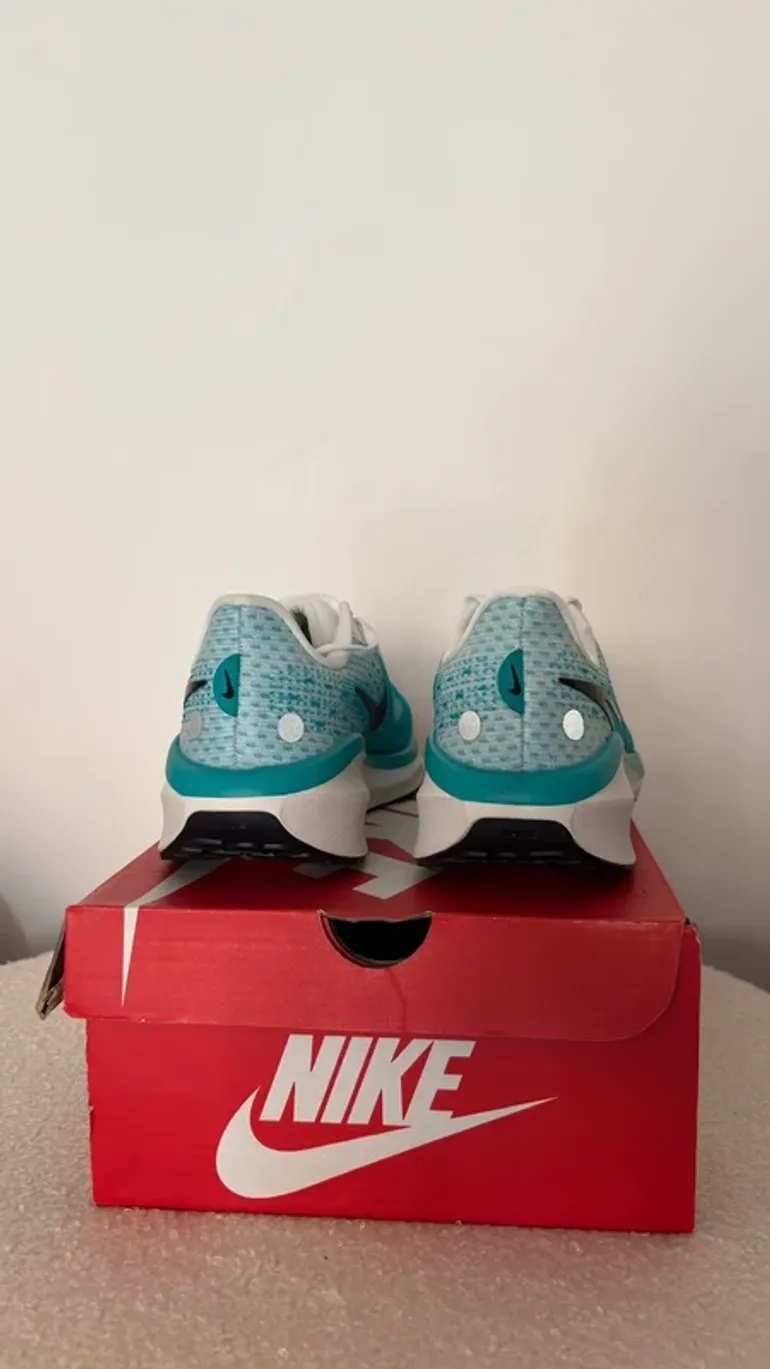 Nike Vomero 17 bike usato — immagine 3 di 6